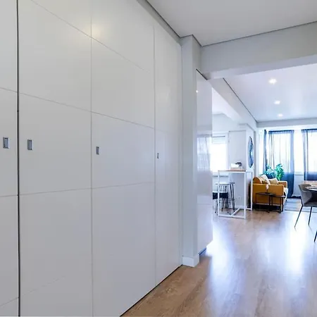 דירה New - Luxury & Bright ליסבון