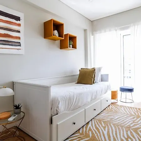 Apartment New - Luxury & Bright